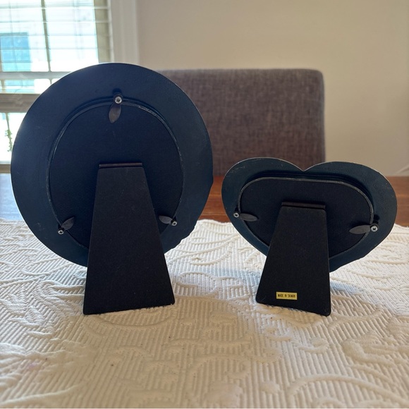 Connoisseur 2 Photo Frames Metal Silver Flowers & Leave Vines‎ Picture Holder - Picture 2 of 16